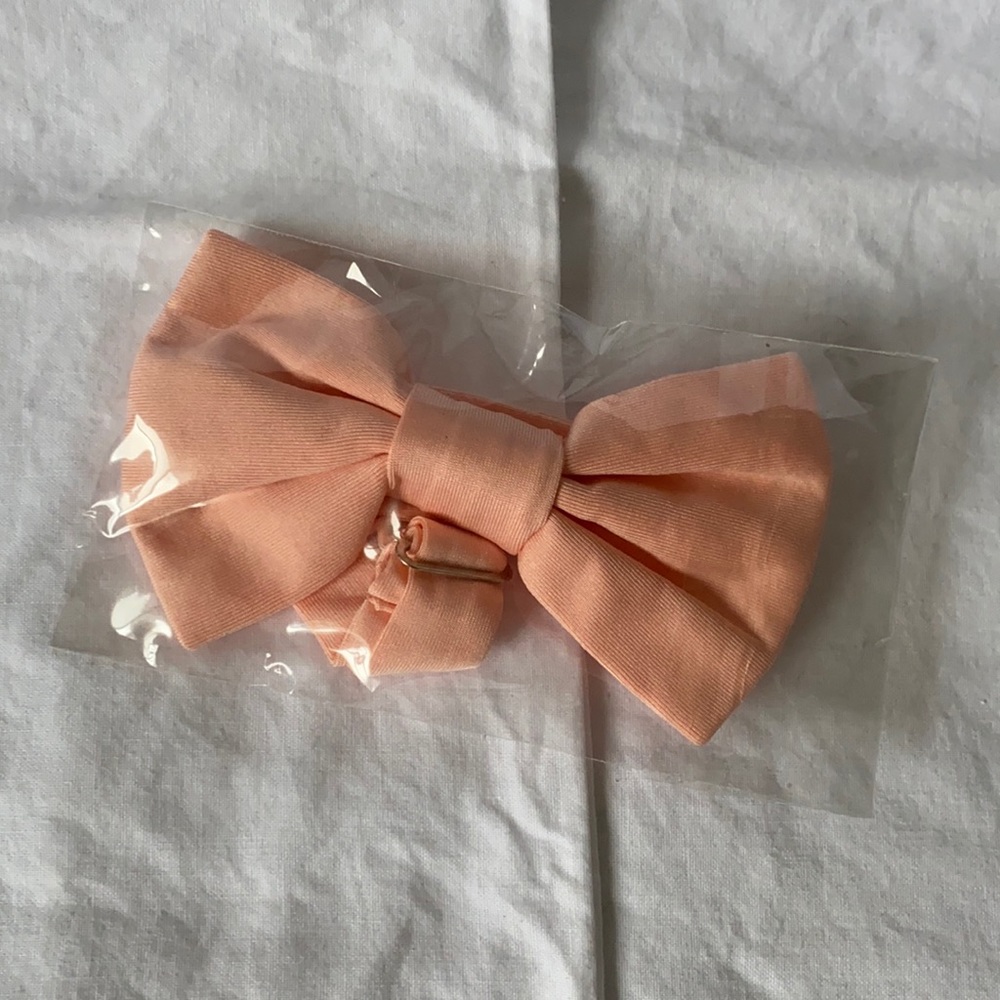 Peach BowTie